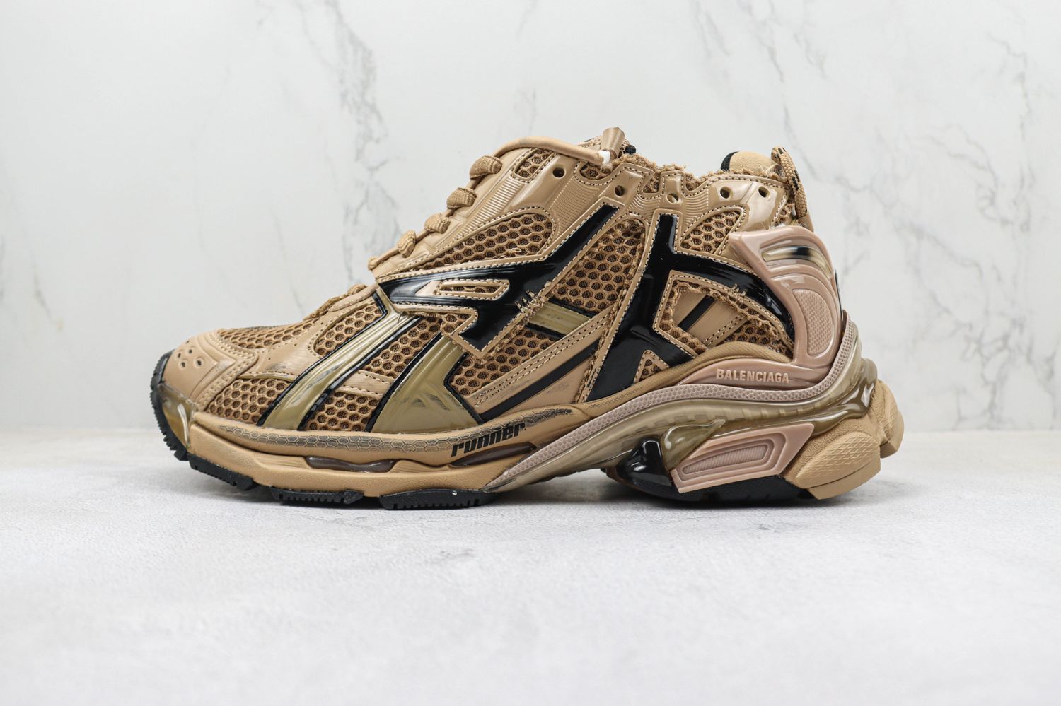 Balenciaga Runner Beige 