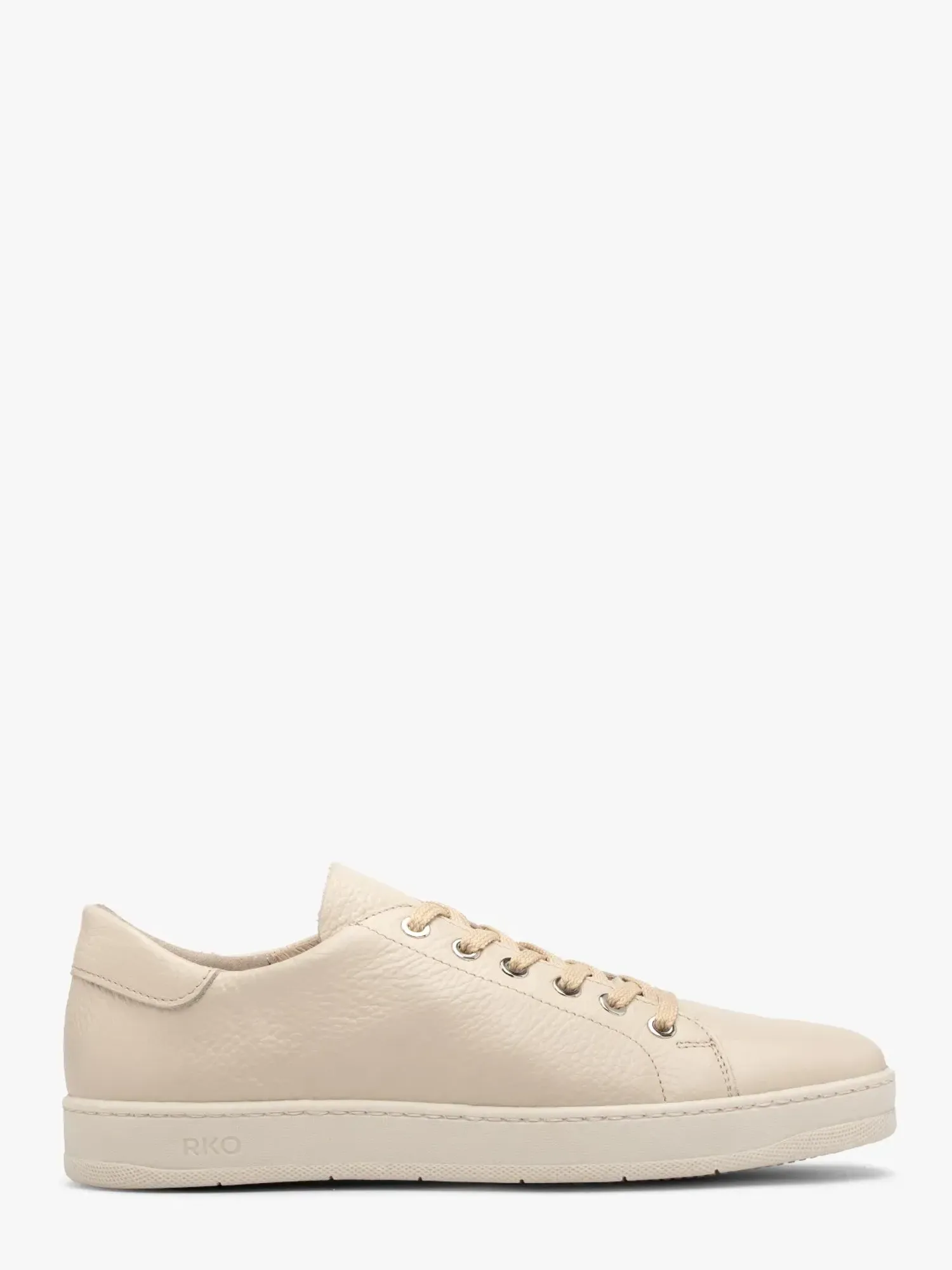 CASUAL SHOES