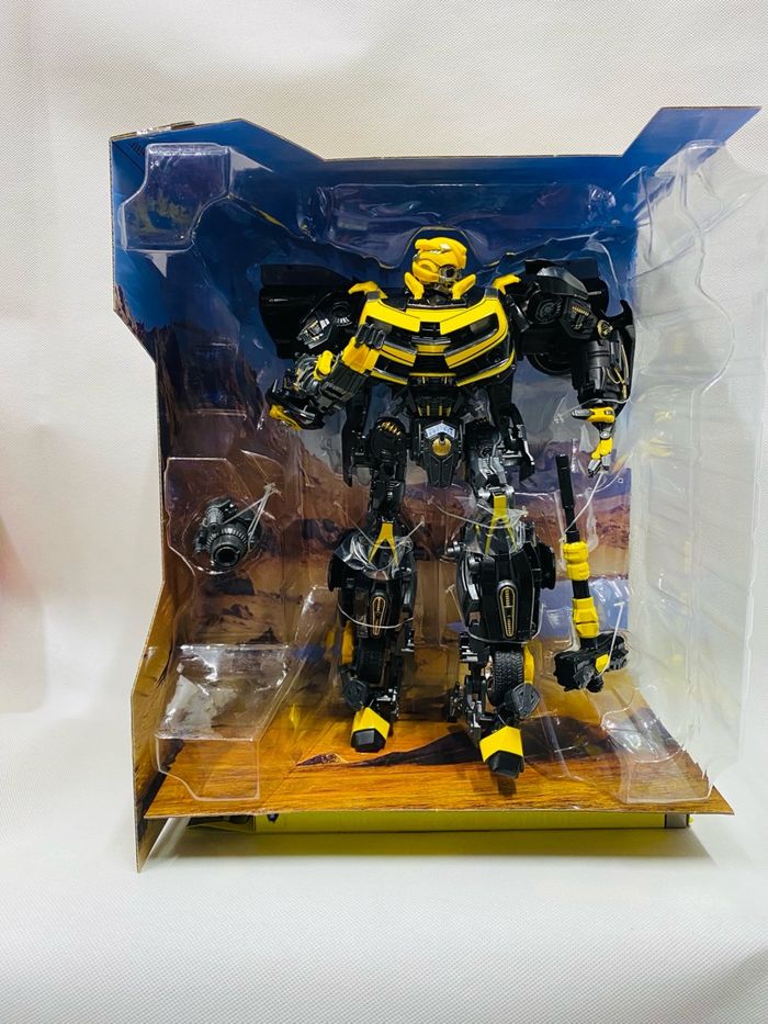 Угсардаг робот