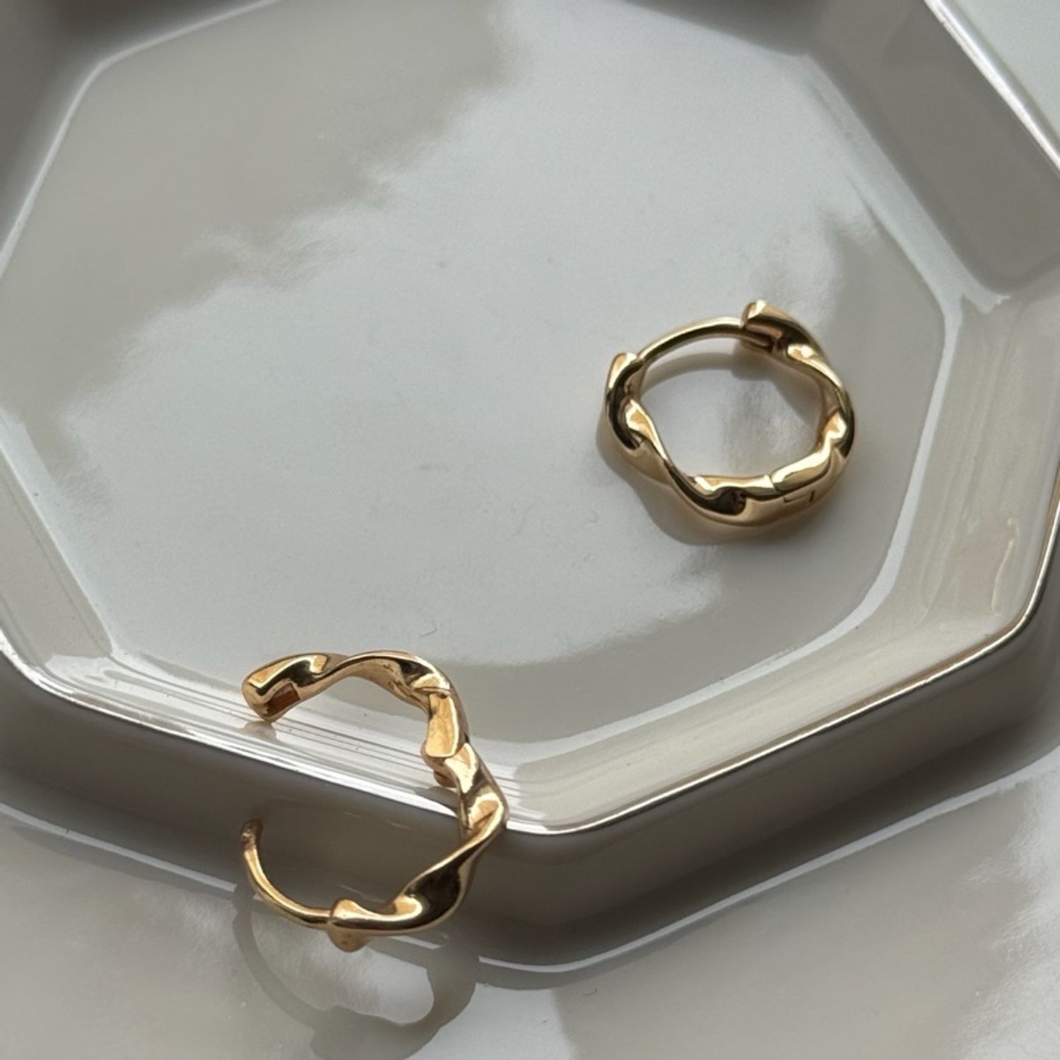 Hoops