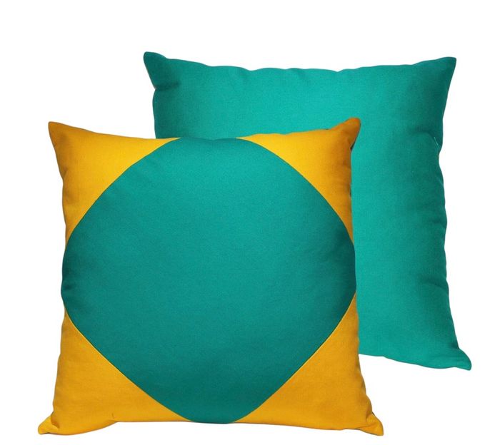 Шар хүрээтэй ногоон дэр