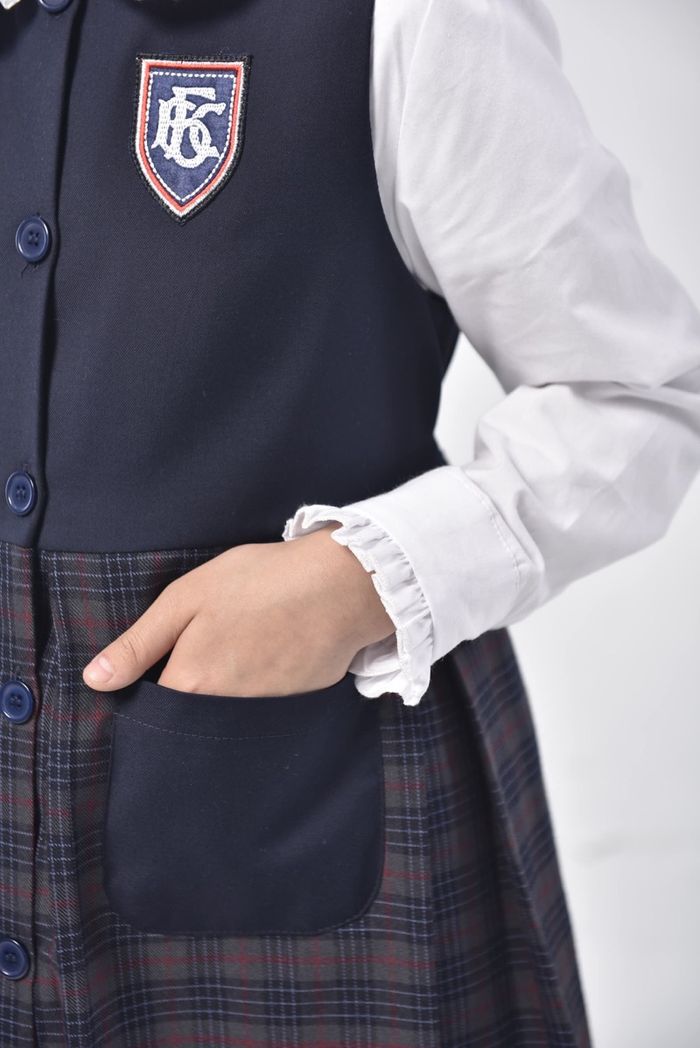 https://cdn.zochil.shop/bf96b856-1fcf-4fc9-8020-a63e61512301_t700.jpg