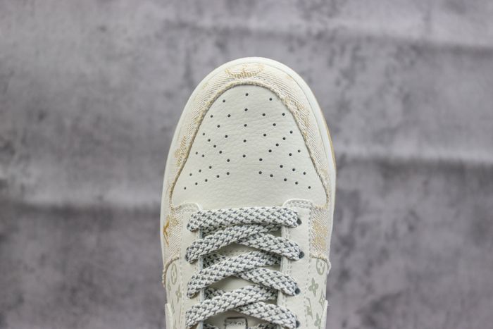 Nk SB Dunk Low x LV 93