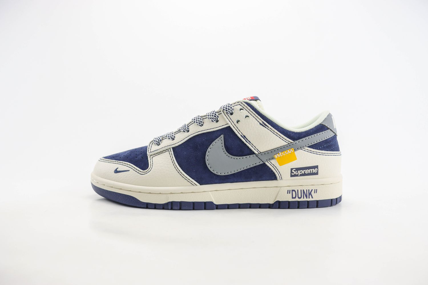  Nike SB Dunk Low x supreme 10