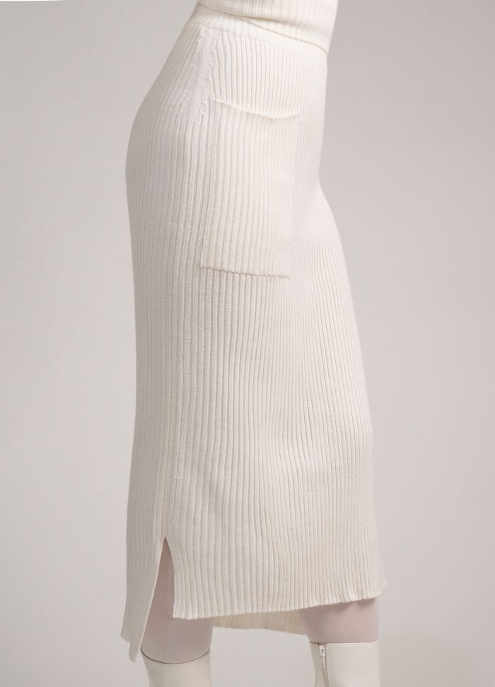 Халаастай юбка