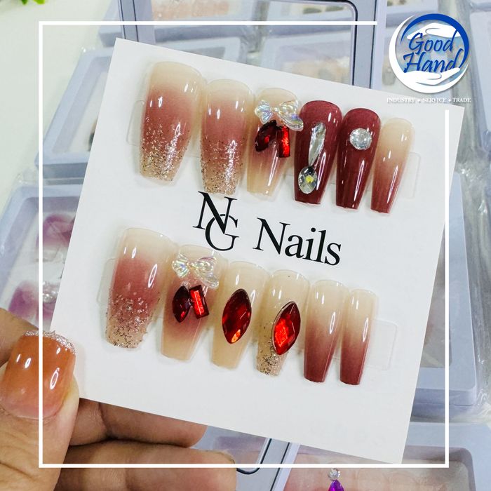 Наадаг хумс-савтай сайн