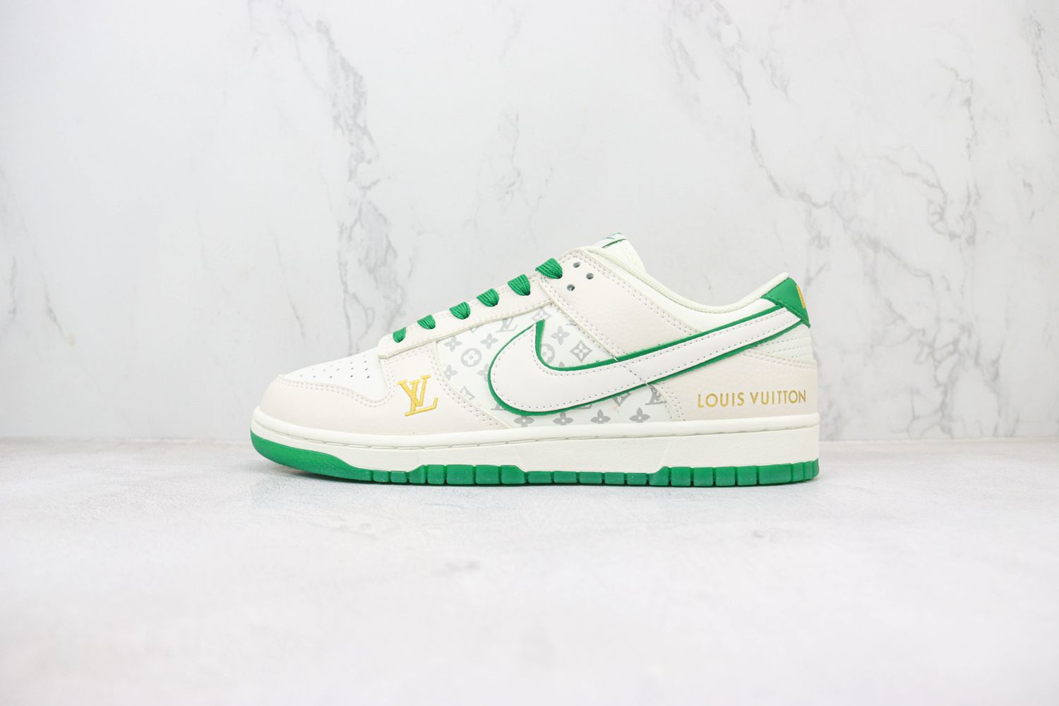  SB Dunk Low x LV 115