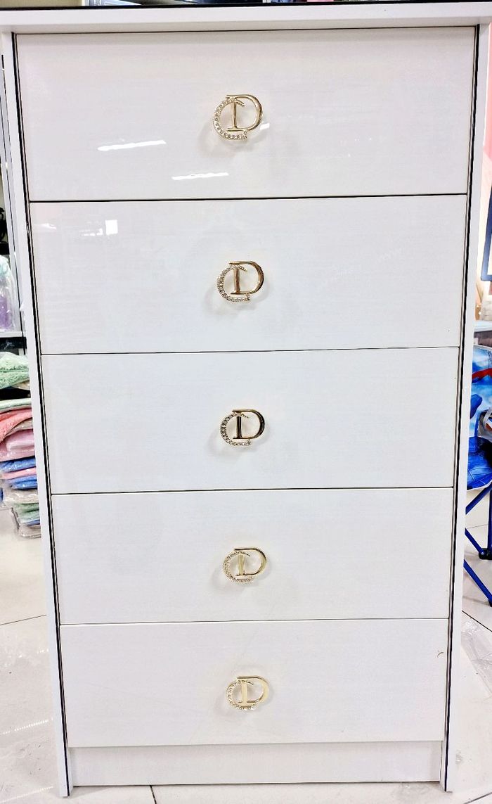 D&G модон шүүгээ