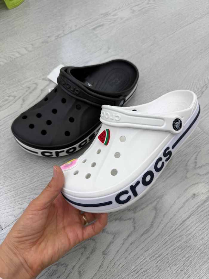 D111-Том хүний crocs 