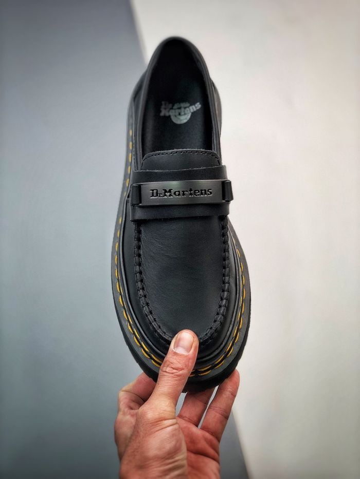 Dr.Martens “Adrian”