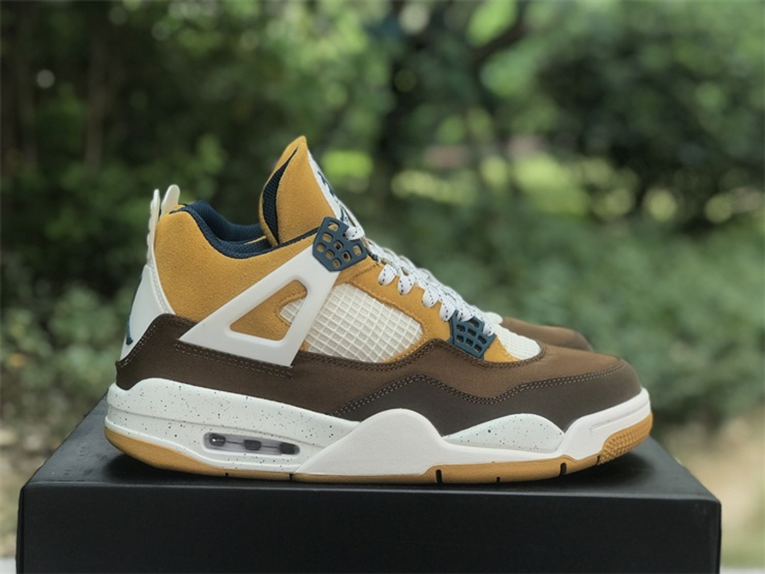 Jordan 4 Cacao Wow Brown