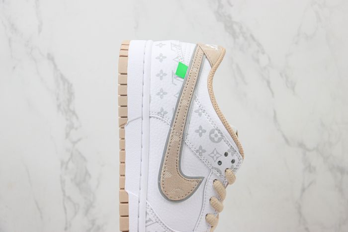 Nike SB Dunk Low x LV 103