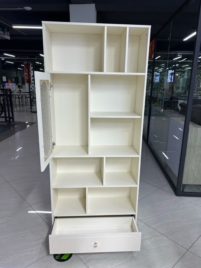 Шаргал номын тавиур 