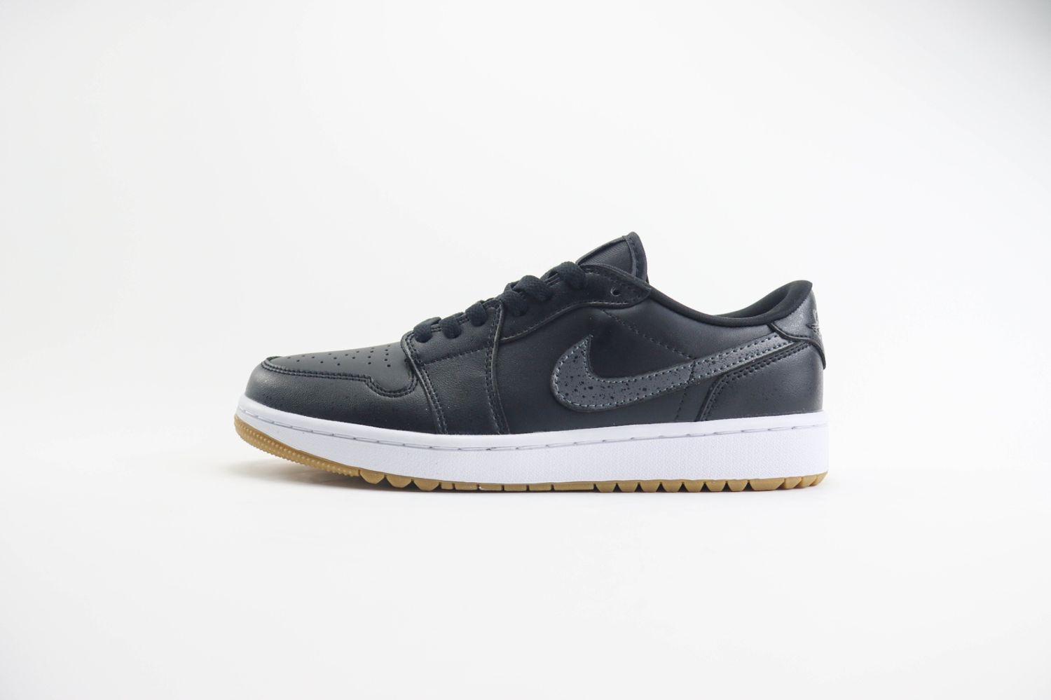 Jordan 1 Retro Low Golf Black Gum