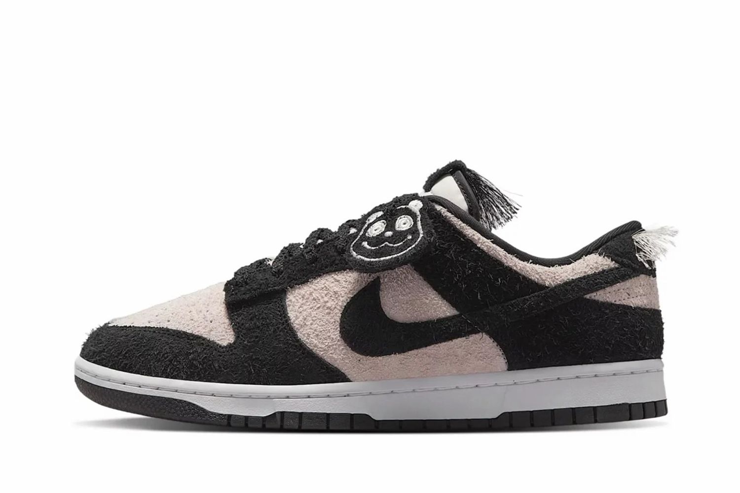 Nike Dunk Low SE 'Panda'
