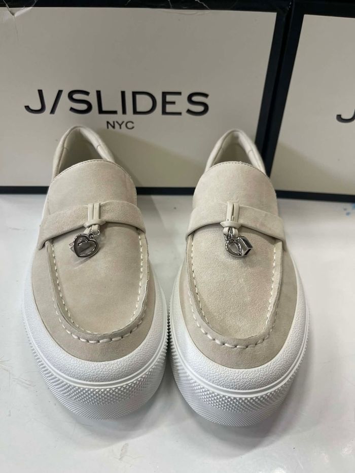 J Slides цайвар