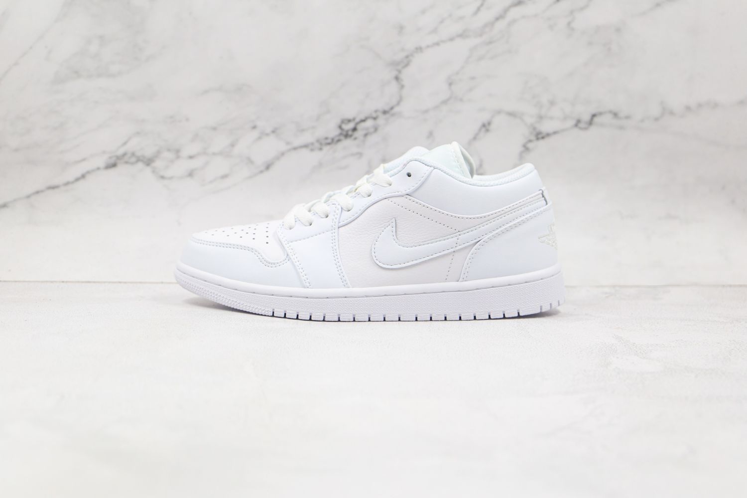 Jordan 1 Low Triple White (2019)