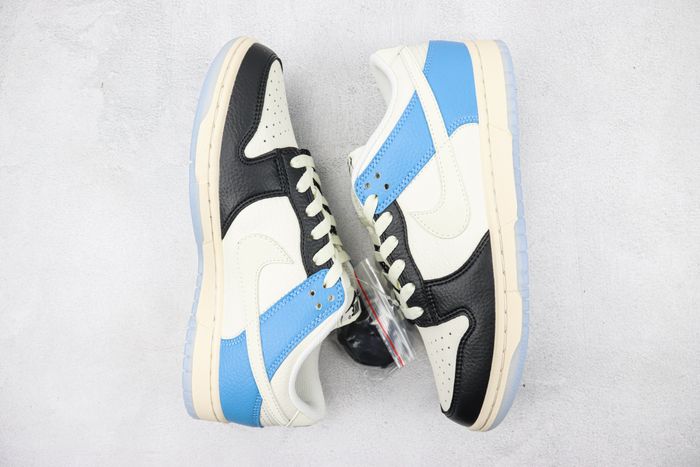 NIKE SB Dunk Low 158