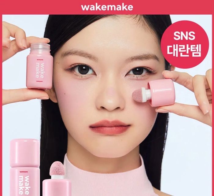 WAKEMAKE SHAKING BLUR CHEEK