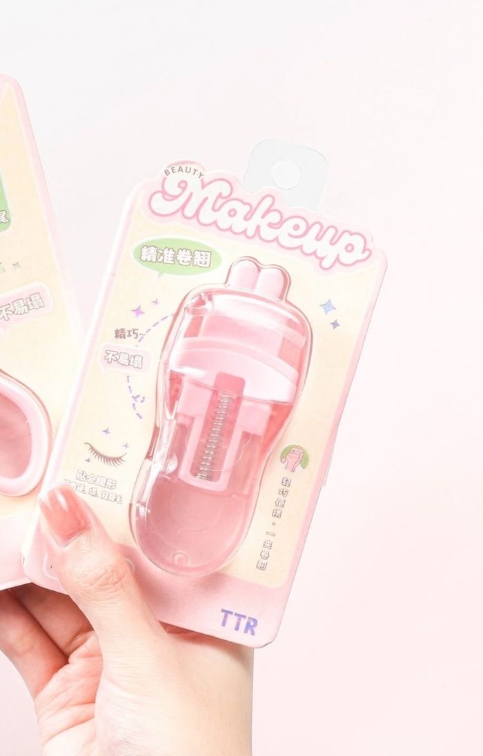 Сормуус дэрвийлгэгч 