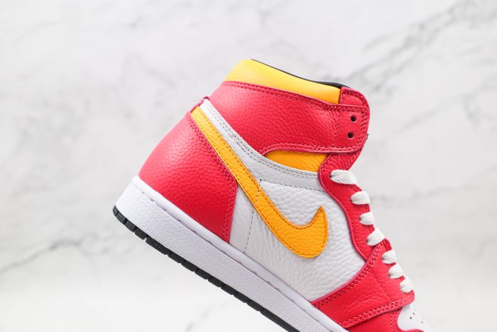 Jordan 1 Retro High OG Light Fusion Red