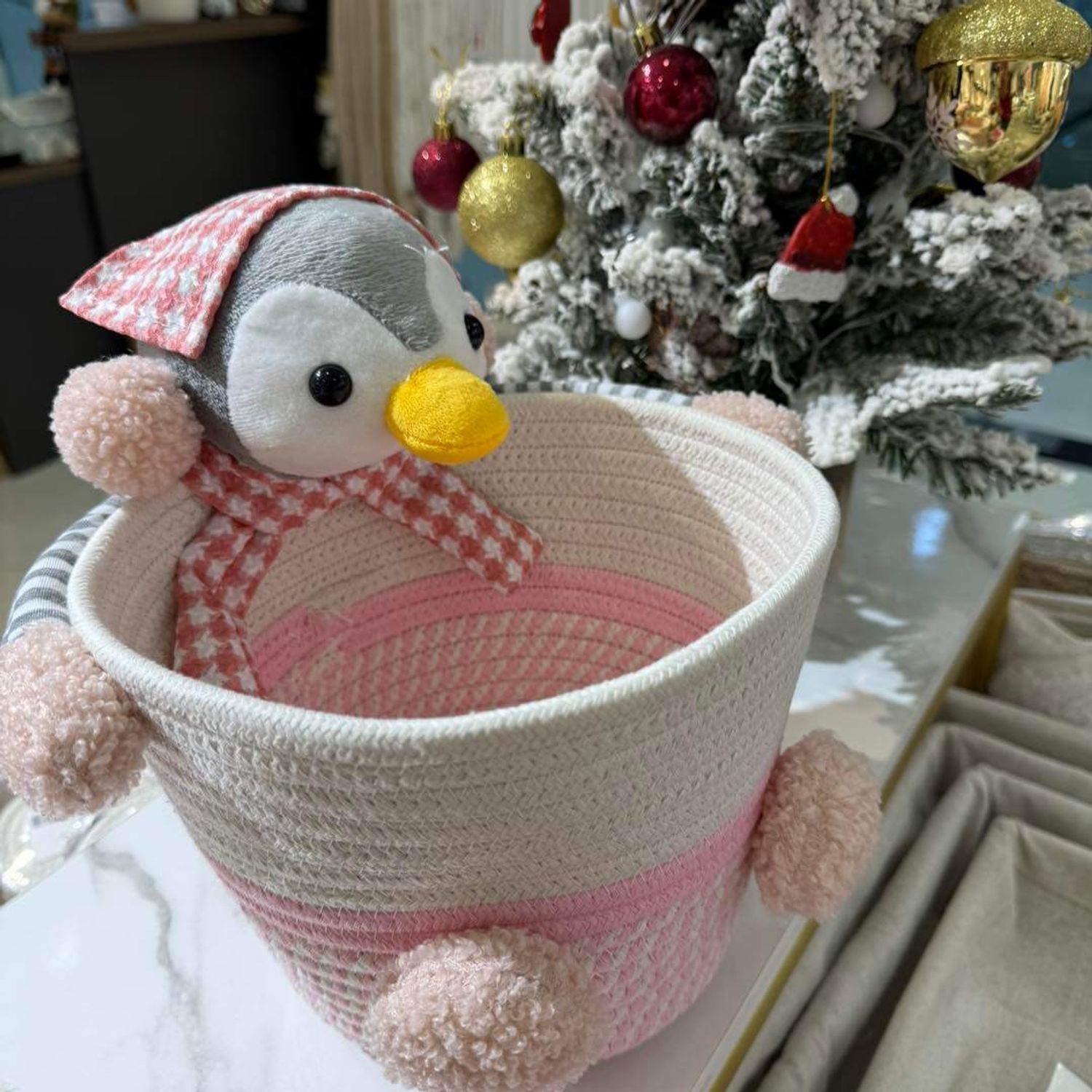 Хөөрхөн сагс 