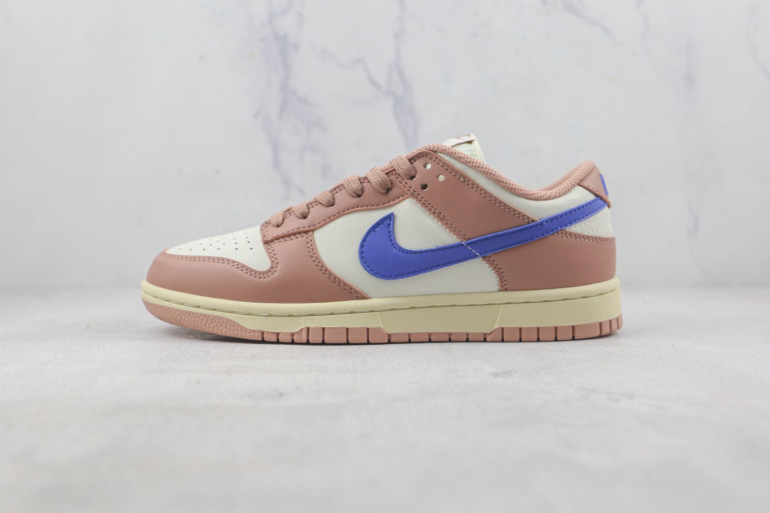 SB DVNK “PINK OXFORD”