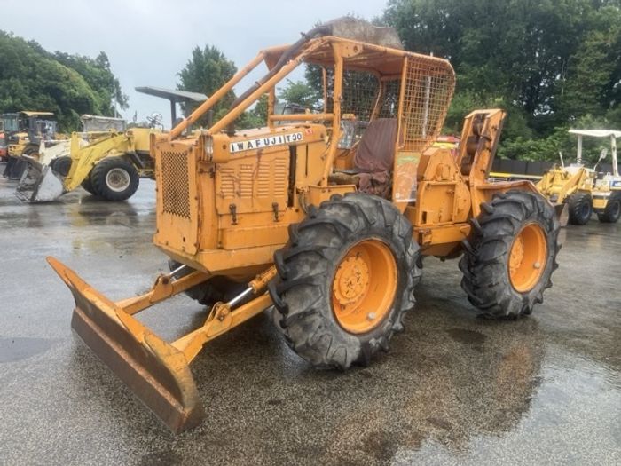 IWAFUJI Log tractor