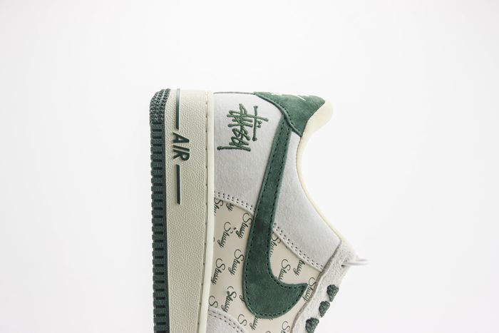 Nike Air Force 1 Low x Stussy 74