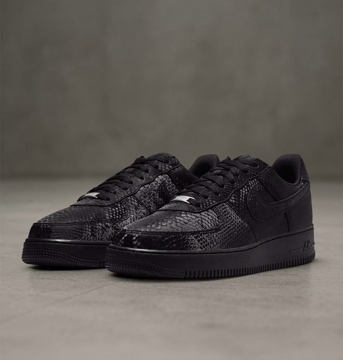 Kobe Bryant x Nike Air Force 1 