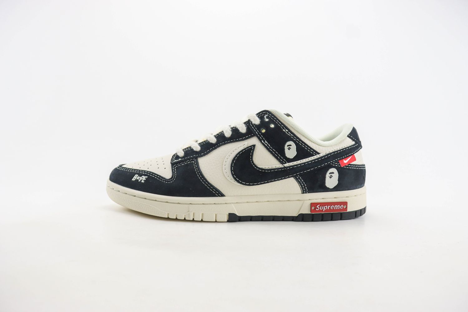 Nike SB Dunk Low x supreme x BAPE 10
