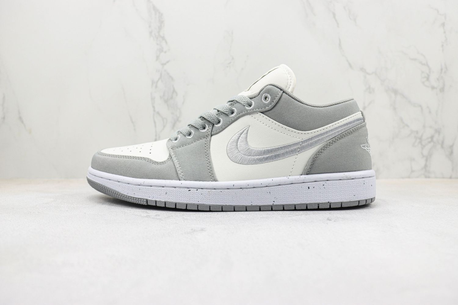 Jordan 1 Low SE Light Steel Grey 