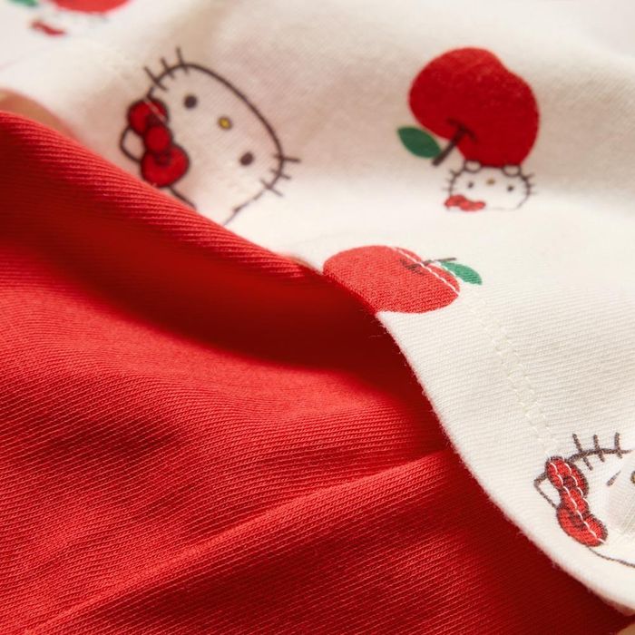 UNIQLO хүүхдийн хослол  