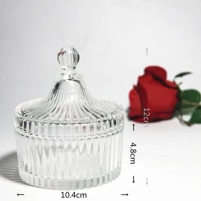 Лаа тагтай шил