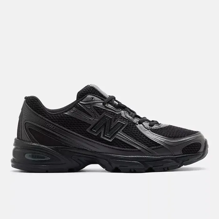 New Balance 740 'Triple Black'