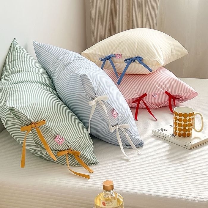 Өнгөлөг дэр