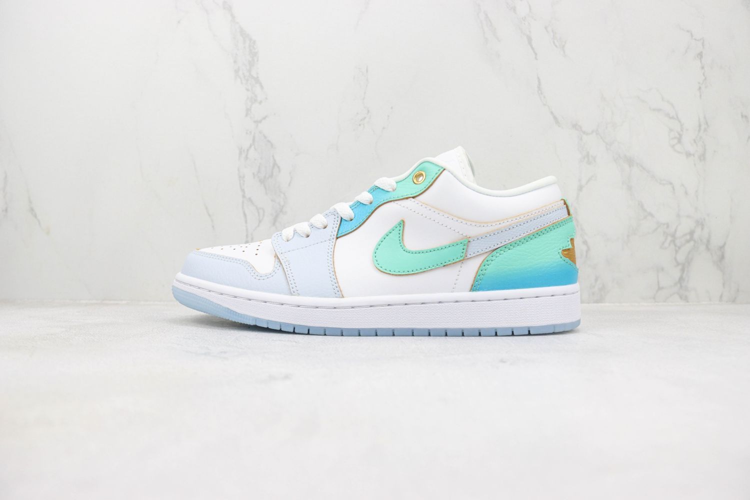 Jordan 1 Low SE Emerald Rise (Women's)