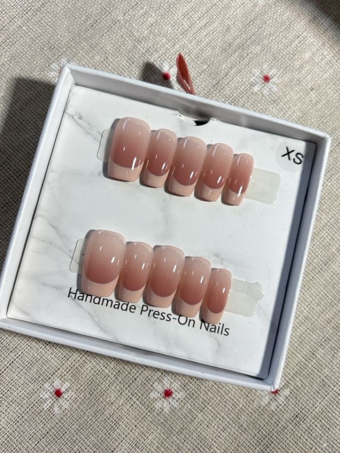 Наадаг хумс