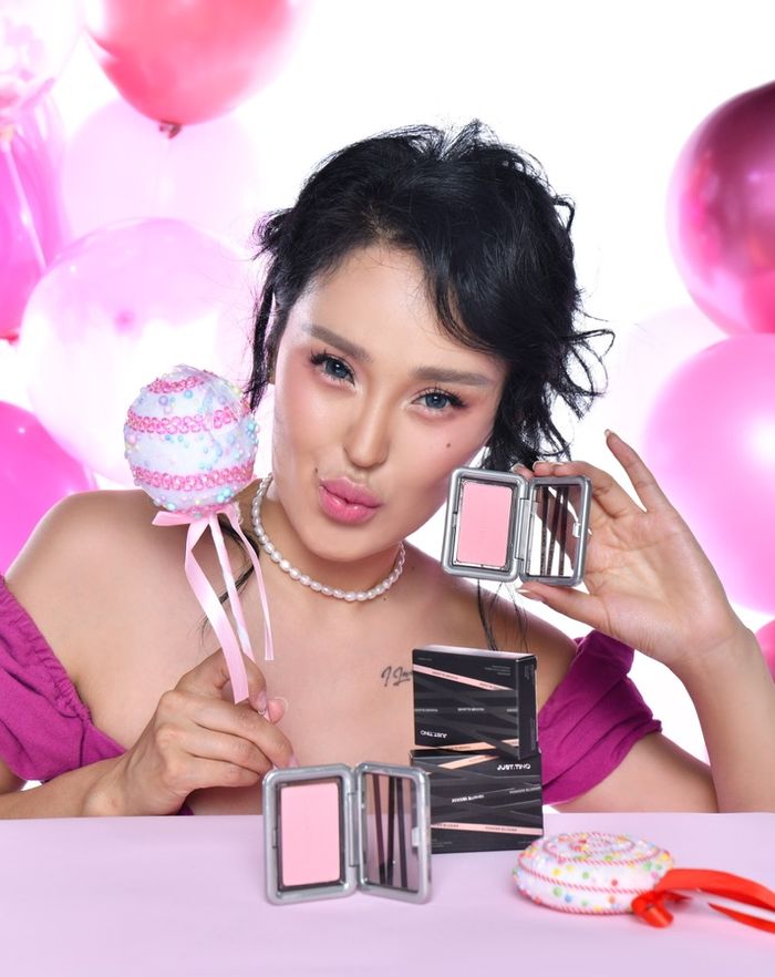 MAGGIE POWDER BLUSHER 