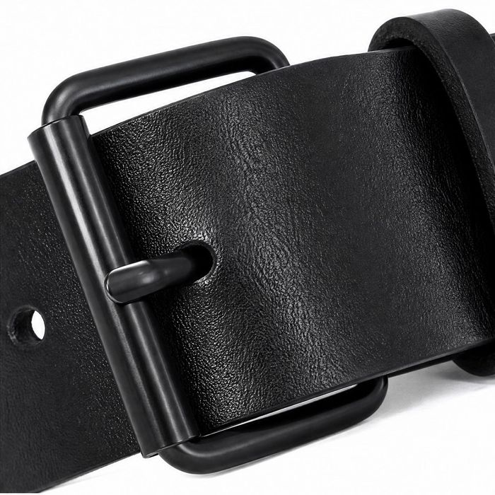Onyx Pyramid Studded Belt