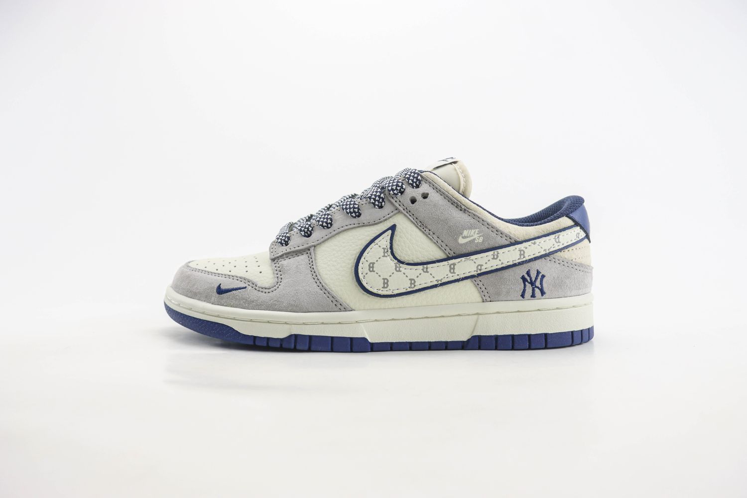 Nike SB Dunk Low MLB B NY 01 