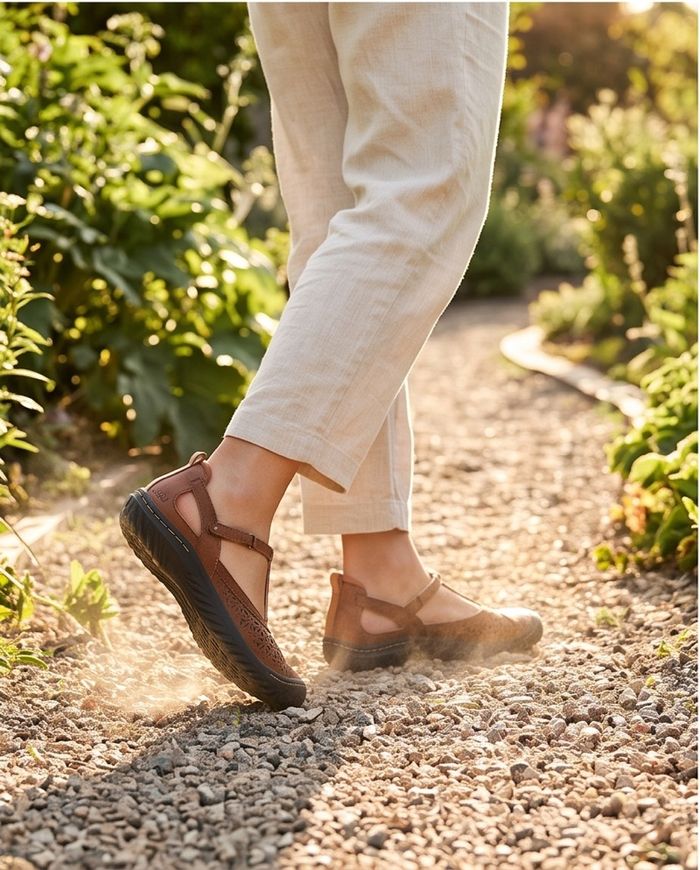 Jambu yellow brown