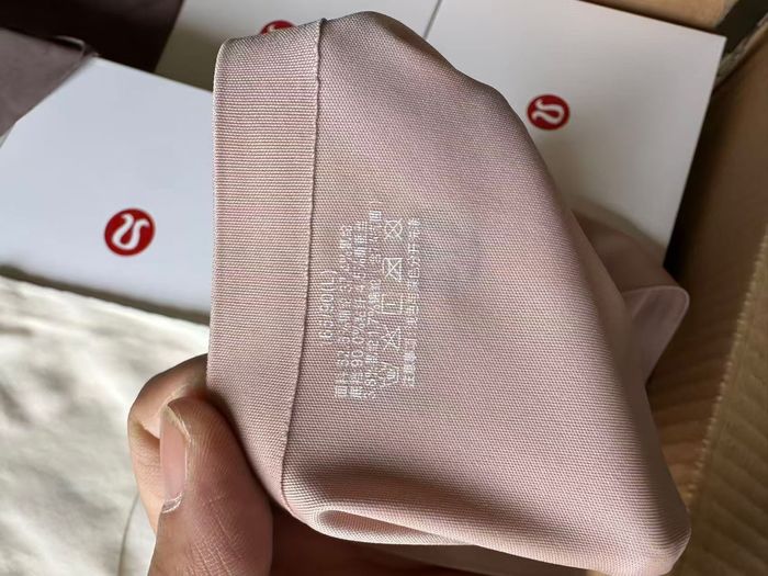 Lululemon оёдолгүй дотуур хувцас 4ш