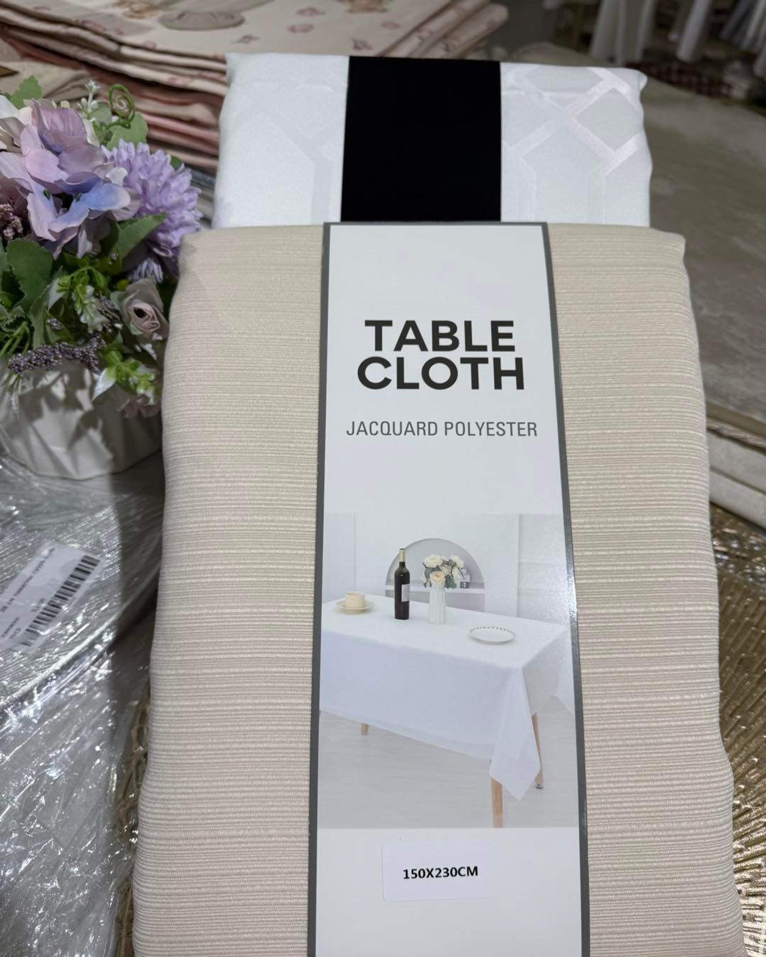 Усны хамгаалалттай даавуун ширээний бүтээлэг