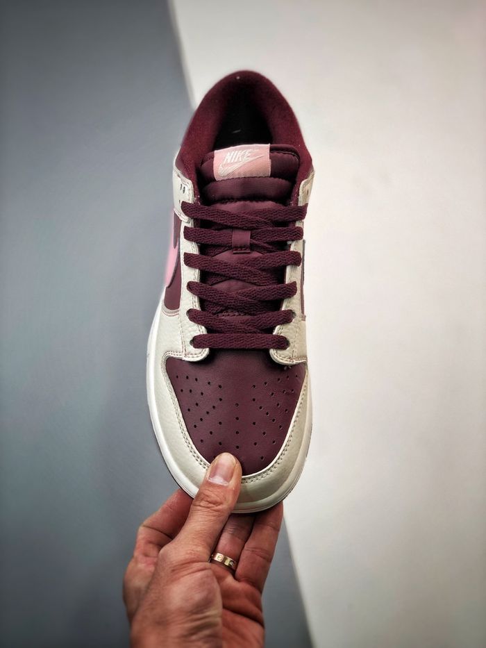 Nike Dunk Low “Valentine’s Day”