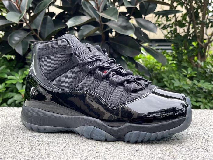 Air Jordan 11 Retro "Cap and Gown"