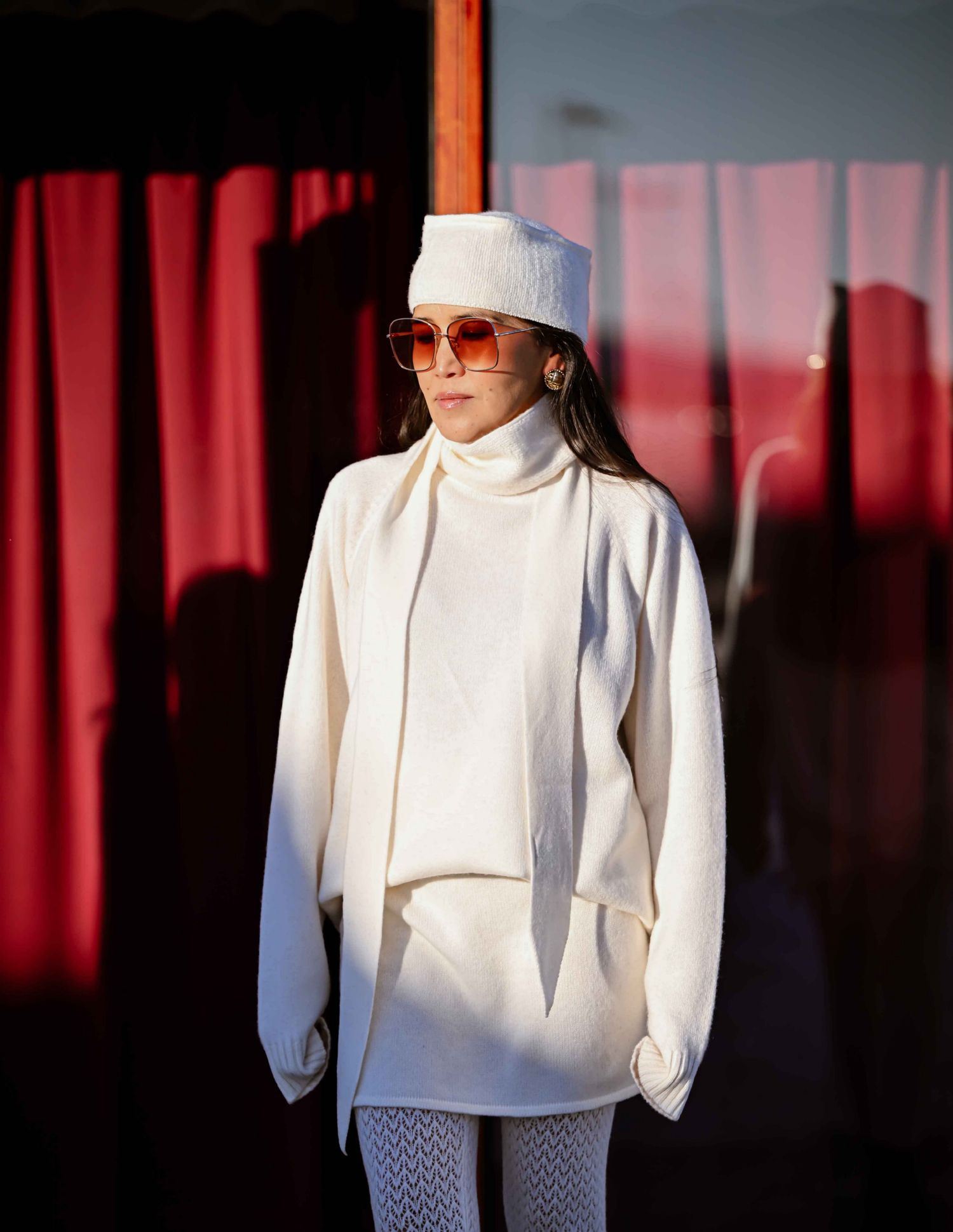 Бадмаа юбка цагаан 