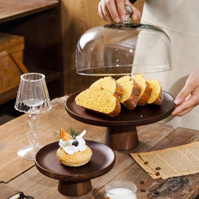 Модон, суурьтай таваг