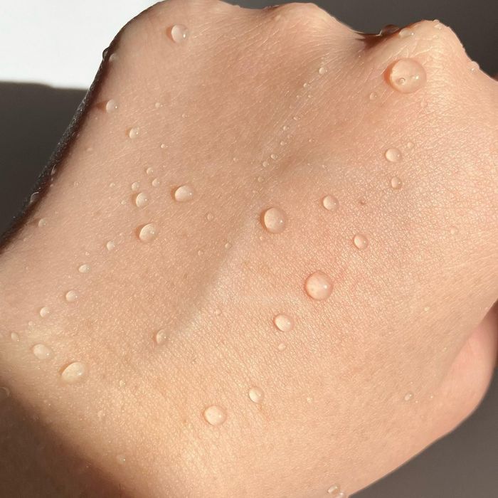 Эмэгтэй: Суганы хөлс дарж, хулмас арилгана + Хөлийн тос 5г