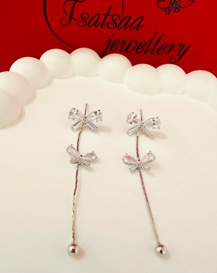 Унждаг ээмэг